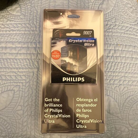 NWT Philips crystalvision ultra headlamps 9007 12v automobile - Picture 1 of 2
